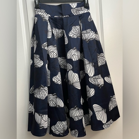 Meaneor Navy & White Floral A-Line Midi Skirt – Size M (NWT) - Picture 3 of 9